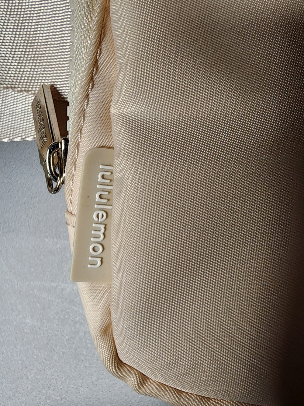 lululemon athletica Cream Travel Pouch - Picture 5 of 12